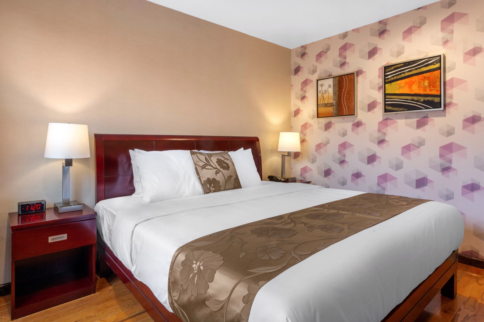 King room with feature wall
